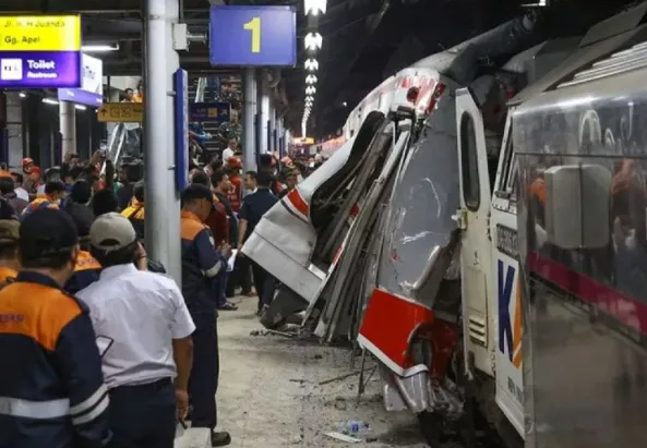 kecelakaan-kereta-argo-bromo-krl-bekasi-fakta-terkini